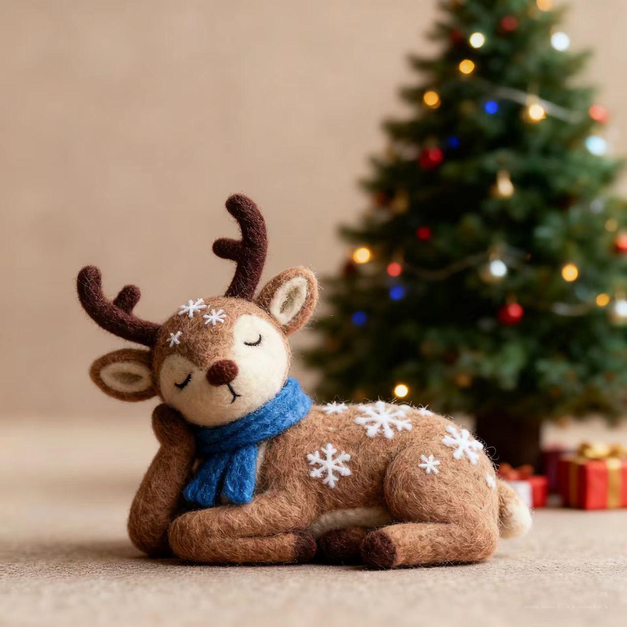 Needle Felted Christmas Deer Wool Ornament - Image 3